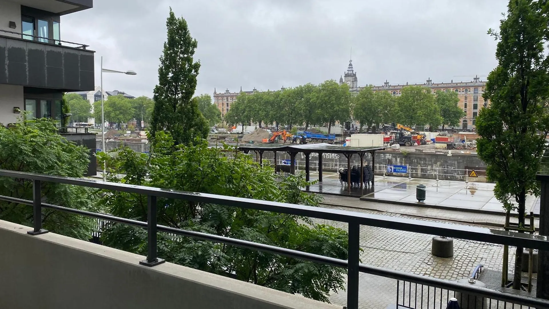 Appartement Residentiel Tour Et Taxis Et Parking Брюссель 0*,  Бельгия